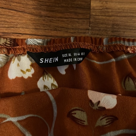 SHEIN strapless romper super cute burnt orange - Picture 4 of 5